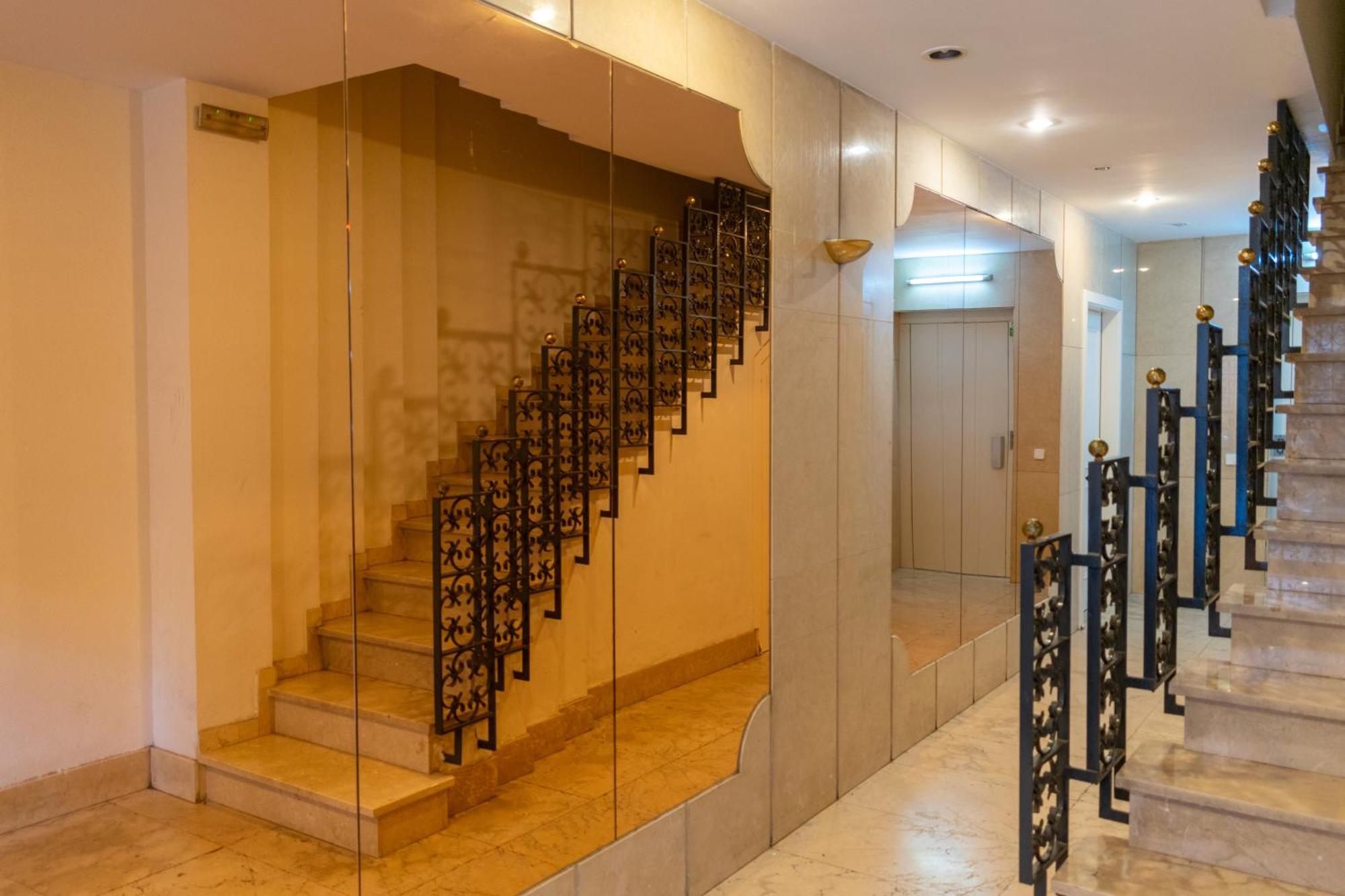 Cozy In Residential Center By Maison Pinata Apartament *